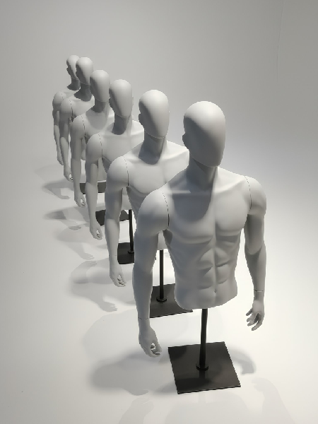 Busto 3 – Manekkin